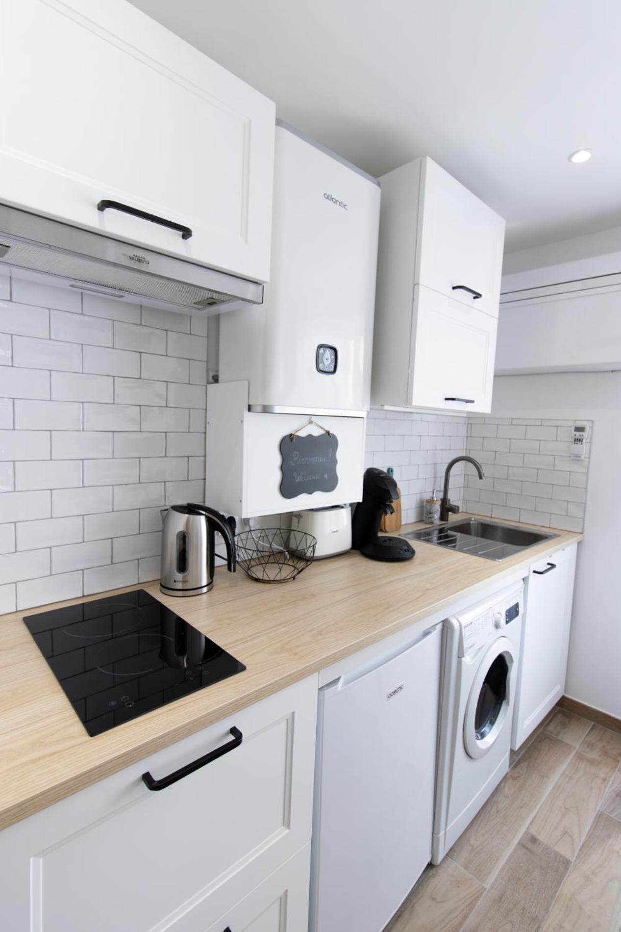 Апартаменты Charmant Studio Climatise 'Alma 1' - Beziers Centre - Wifi Fibre - Netflix Экстерьер фото